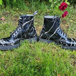 Marble dr. Martens